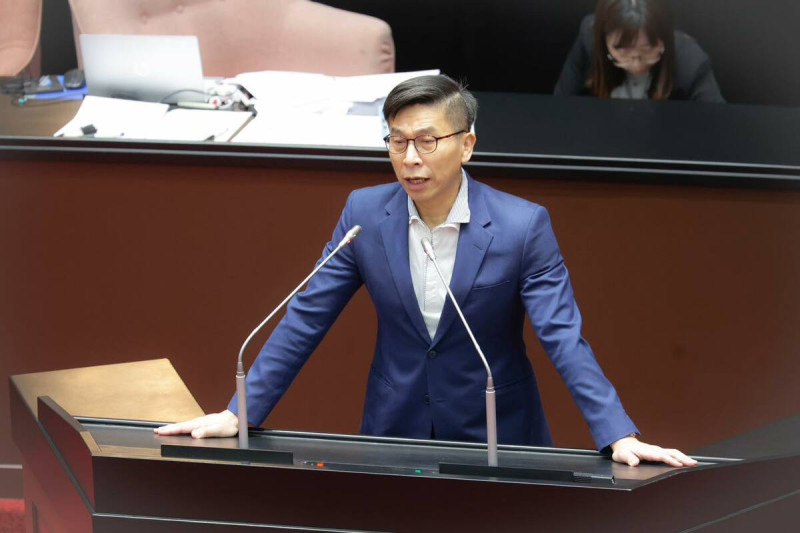 民進黨立委鍾佳濱。   圖：取自鍾佳濱臉書（資料照）